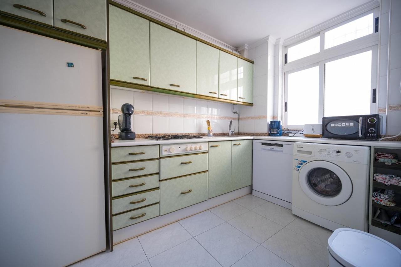 Beautiful 2 Bedroom In Parque Loix 3 Minutes Walk To The Beach Benidorm Exterior foto