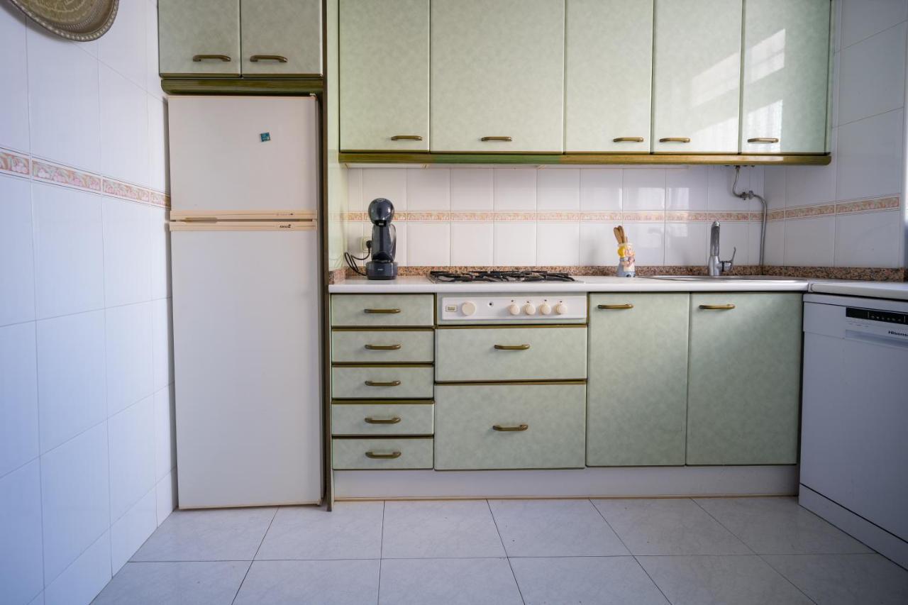 Beautiful 2 Bedroom In Parque Loix 3 Minutes Walk To The Beach Benidorm Exterior foto