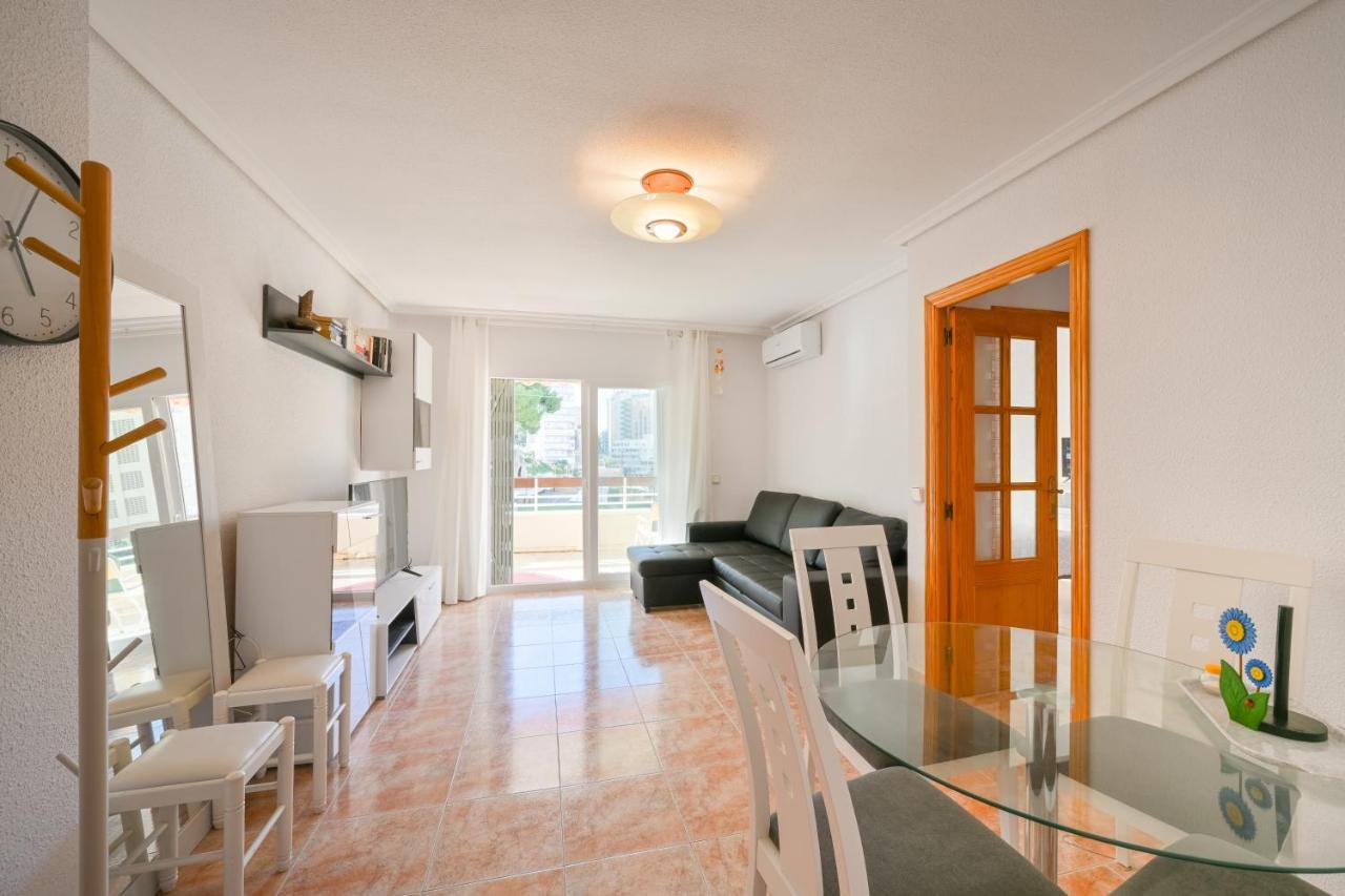 Beautiful 2 Bedroom In Parque Loix 3 Minutes Walk To The Beach Benidorm Exterior foto